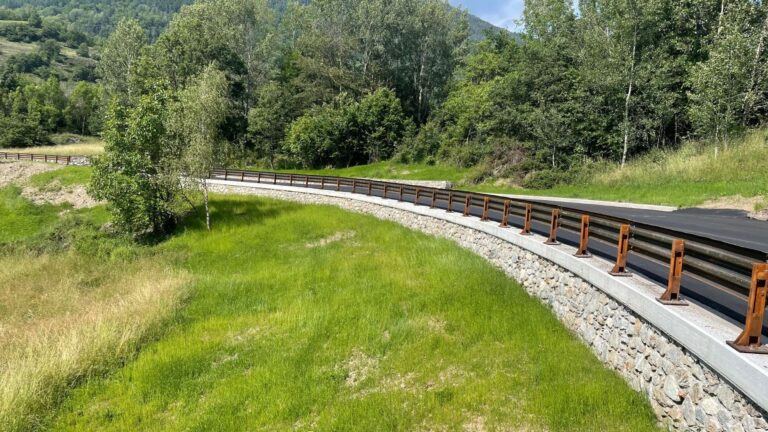 nuova carreggiata più larga su strada statale valtellinese